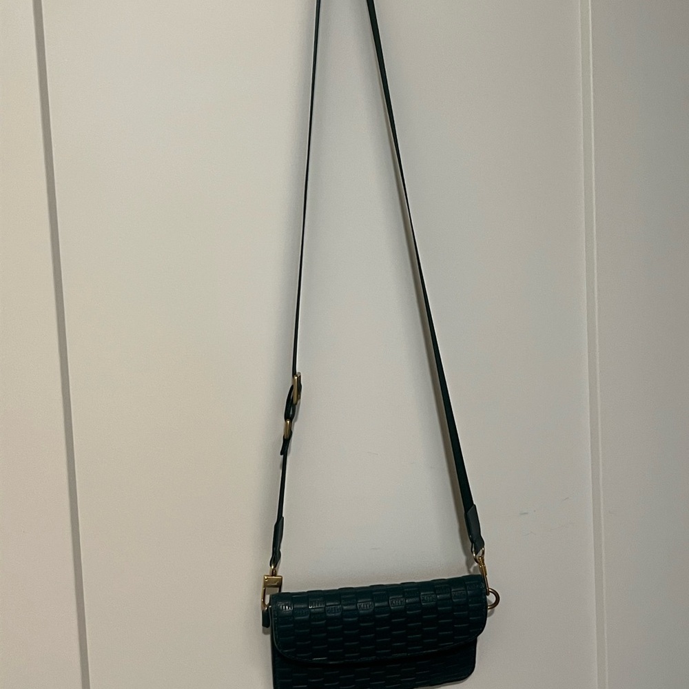 Elegant Black Woven Crossbody Bag